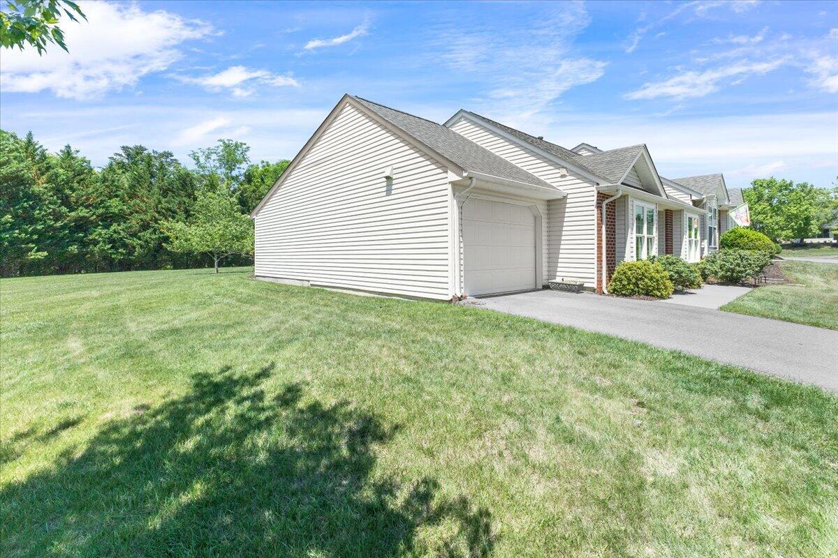7321 Scarlet Oak DR
