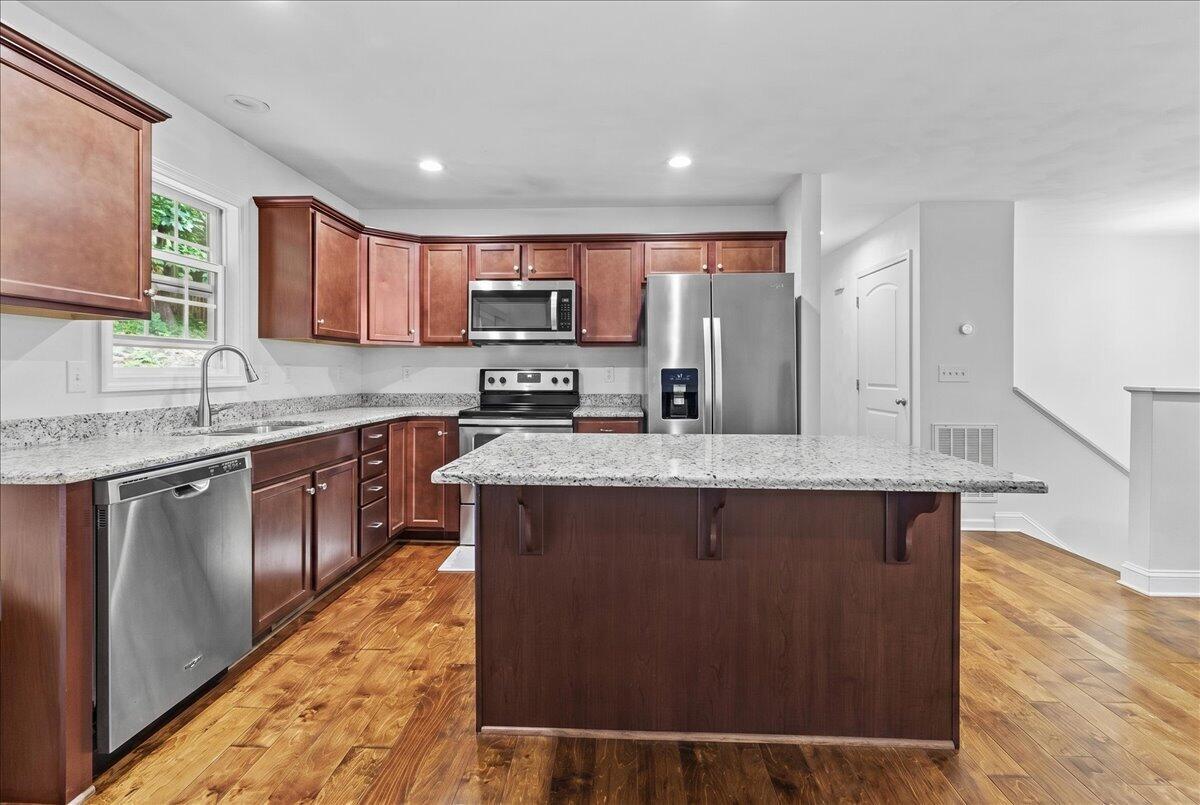 1048 Saint Clair LN