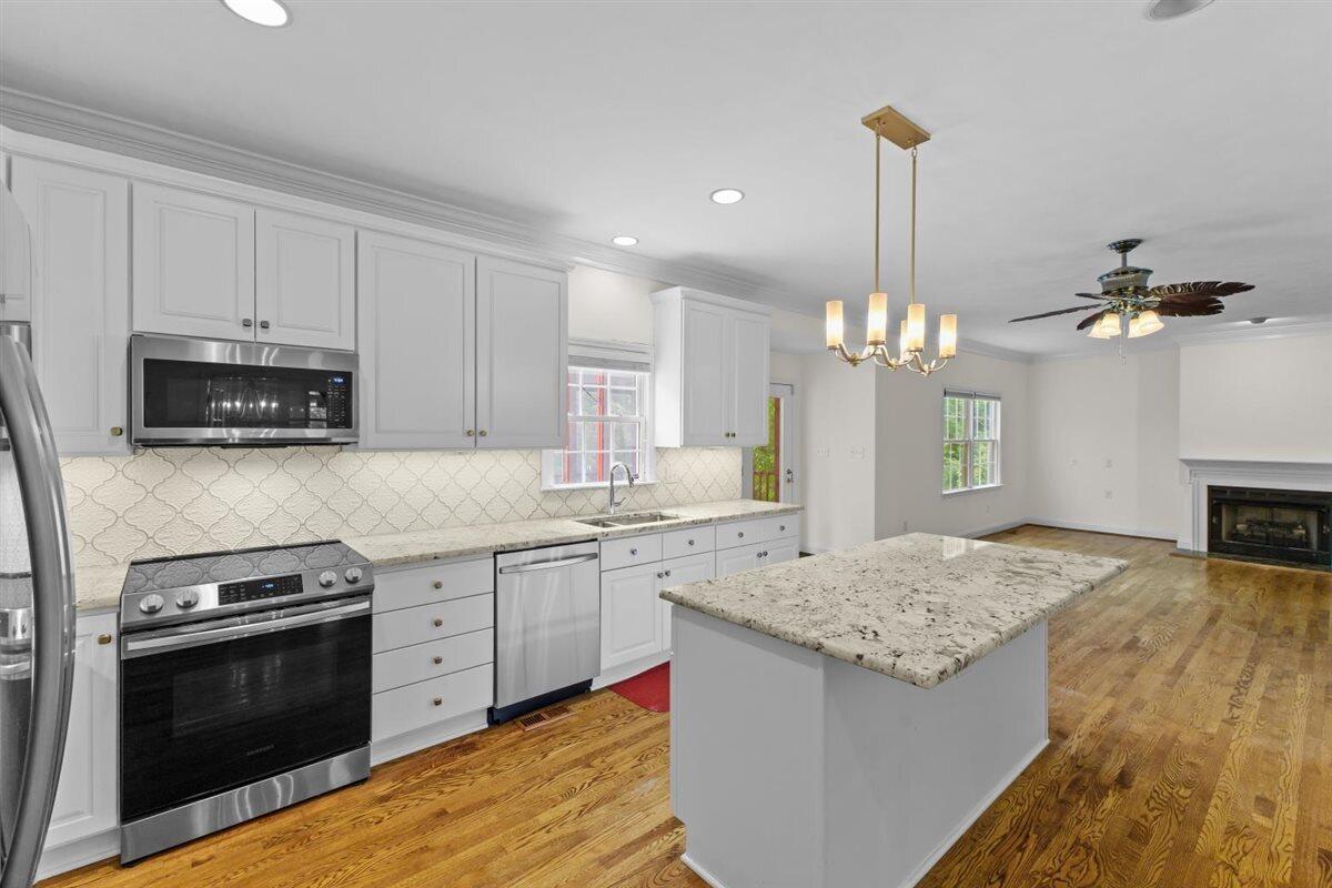 5975 Landview DR