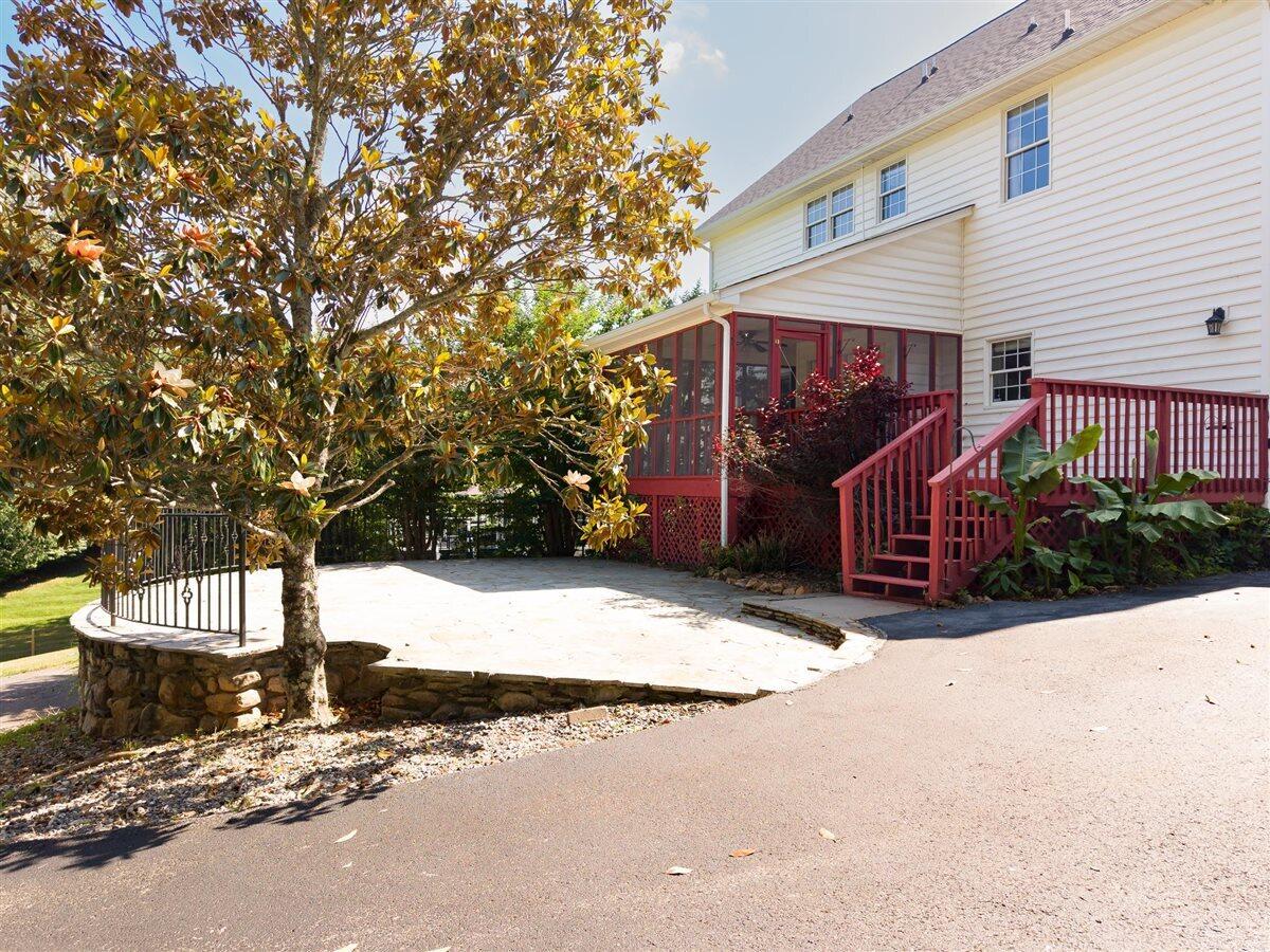 5975 Landview DR