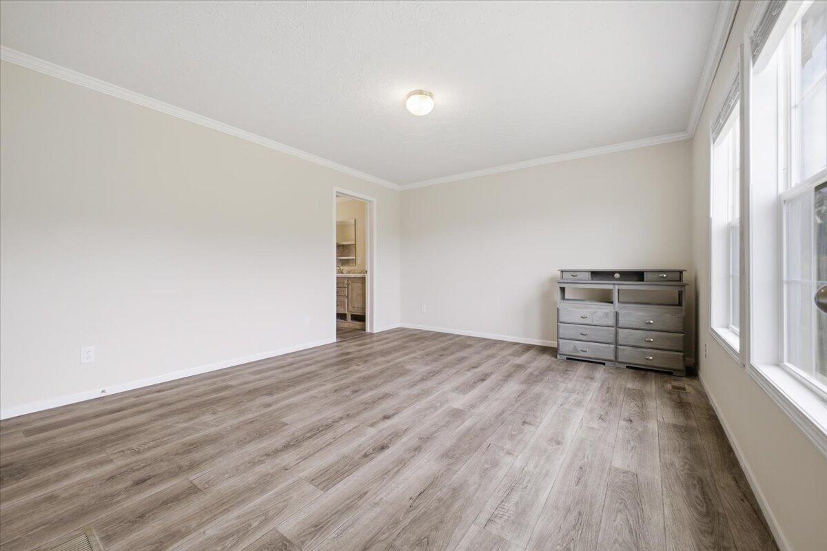 13900 Wyatts WAY