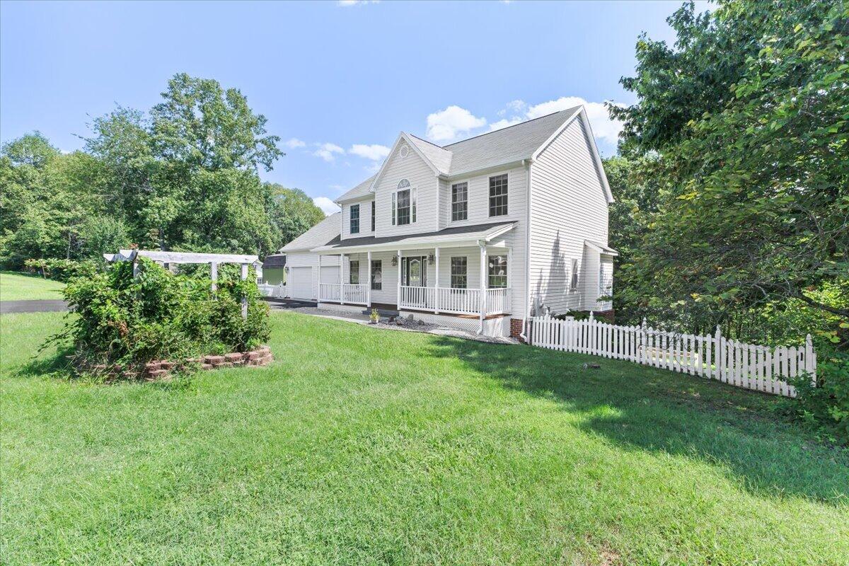 282 Four Seasons DR