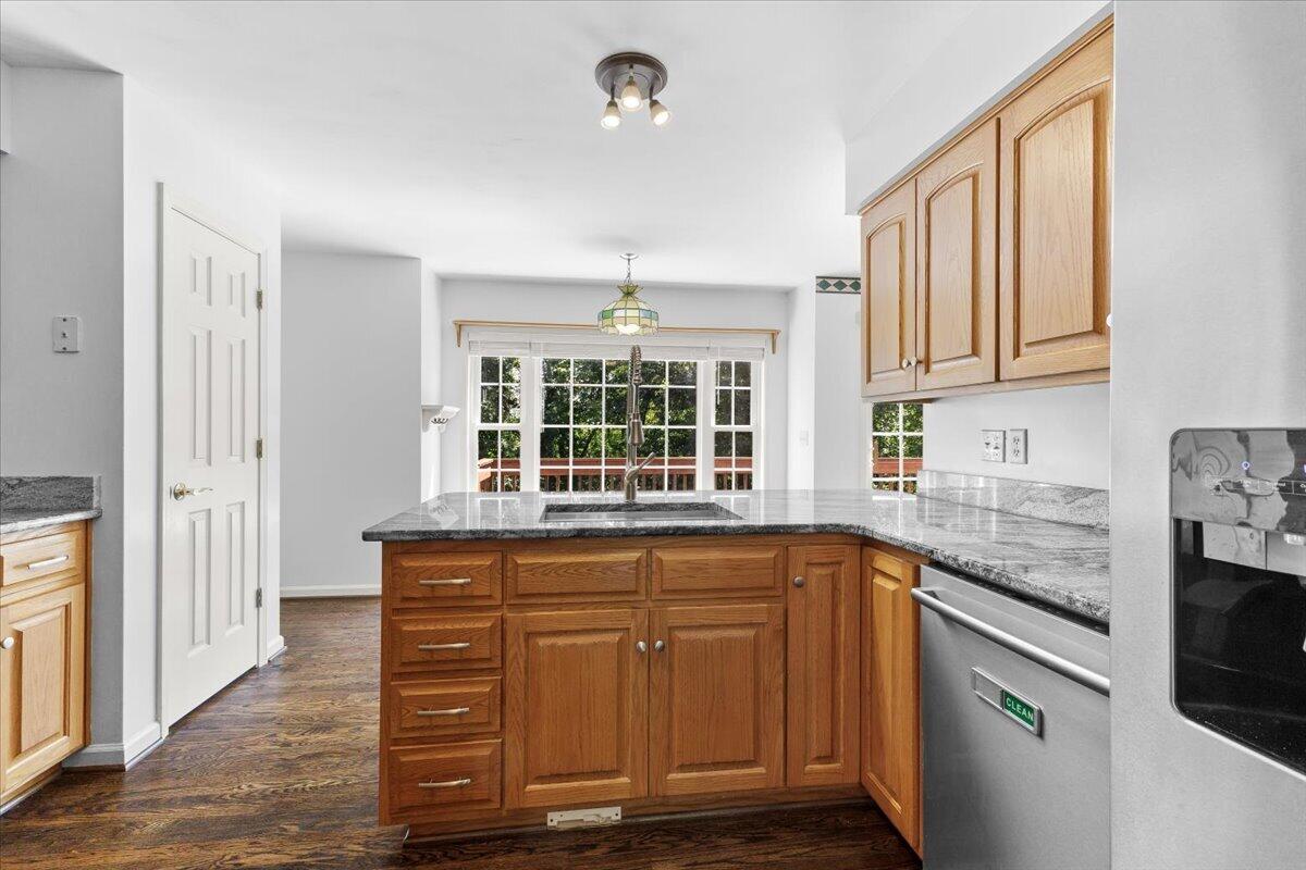 282 Four Seasons DR