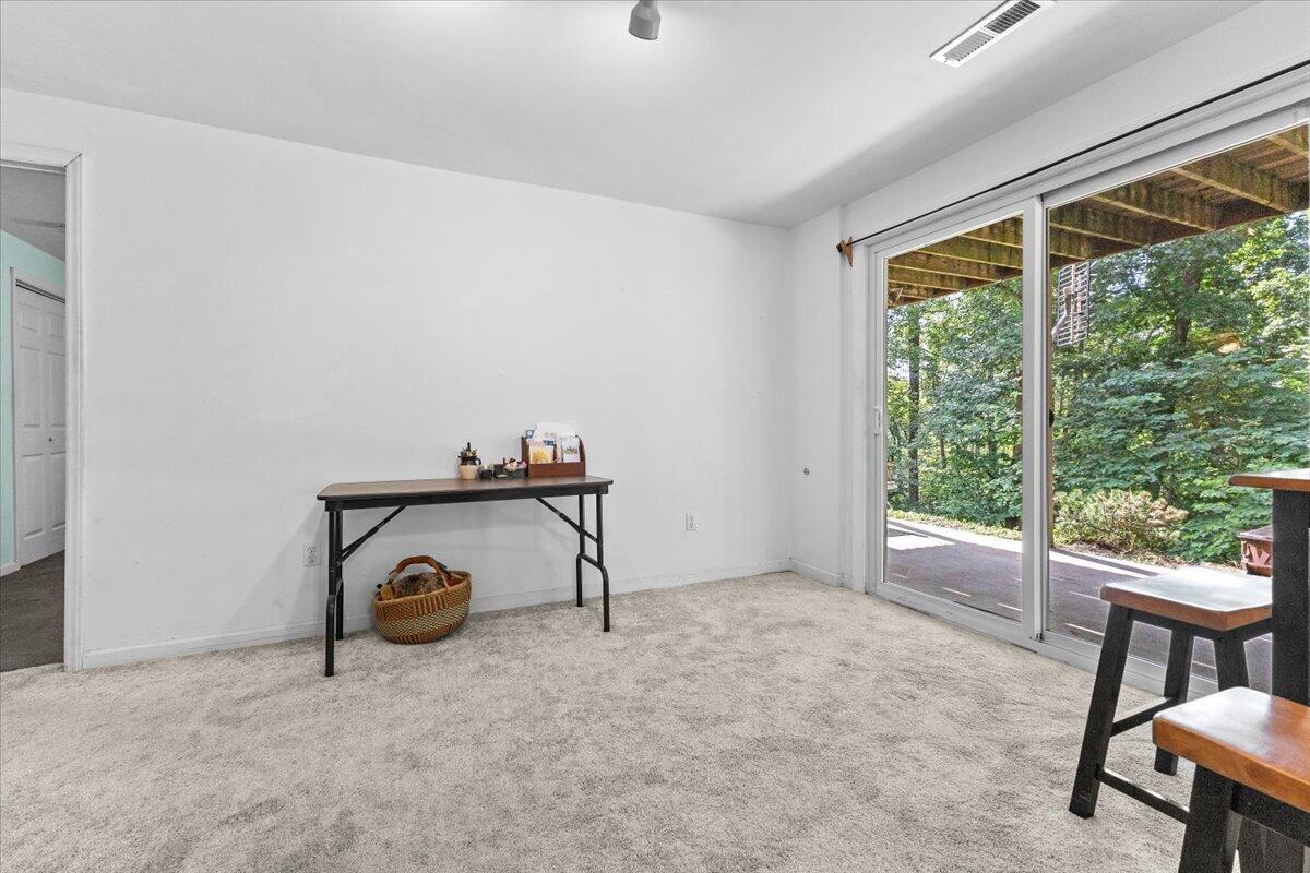 282 Four Seasons DR