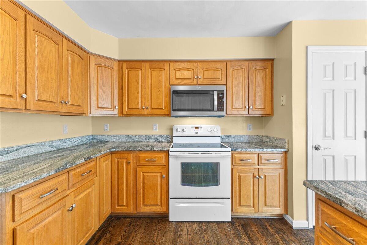 282 Four Seasons DR