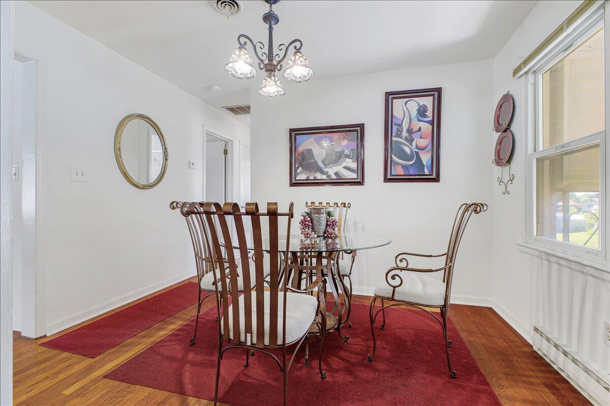 2908 Neil DR