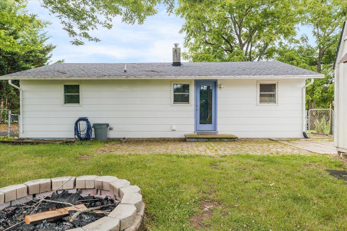 590 Agee ST NW