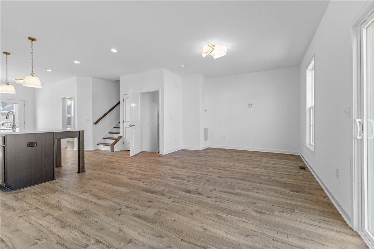248 Colony AVE