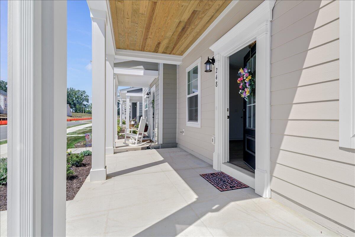 248 Colony AVE