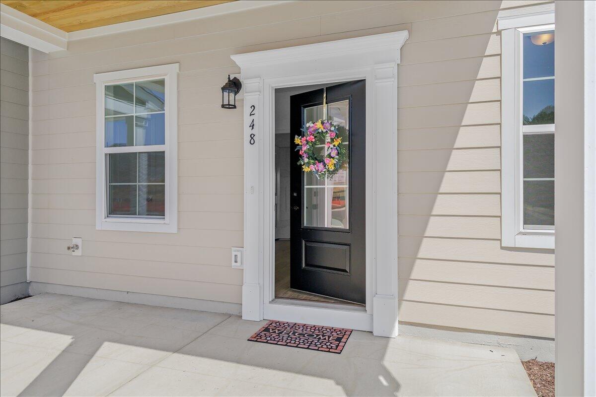 248 Colony AVE