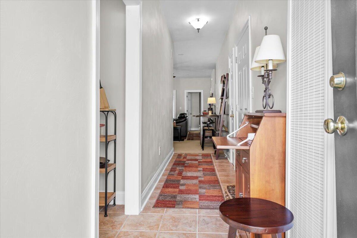 5009 Country Cottage LN
