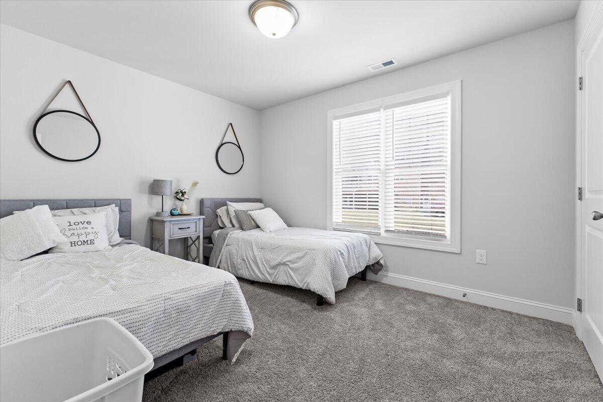 2228 Foxfield LN