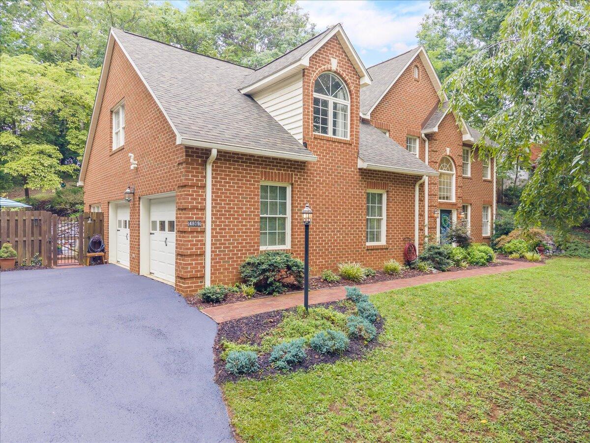 4809 Greenlee RD SW
