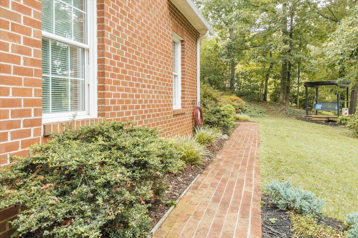 4809 Greenlee RD SW