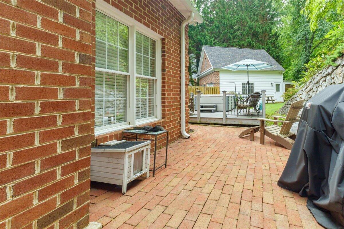 4809 Greenlee RD SW