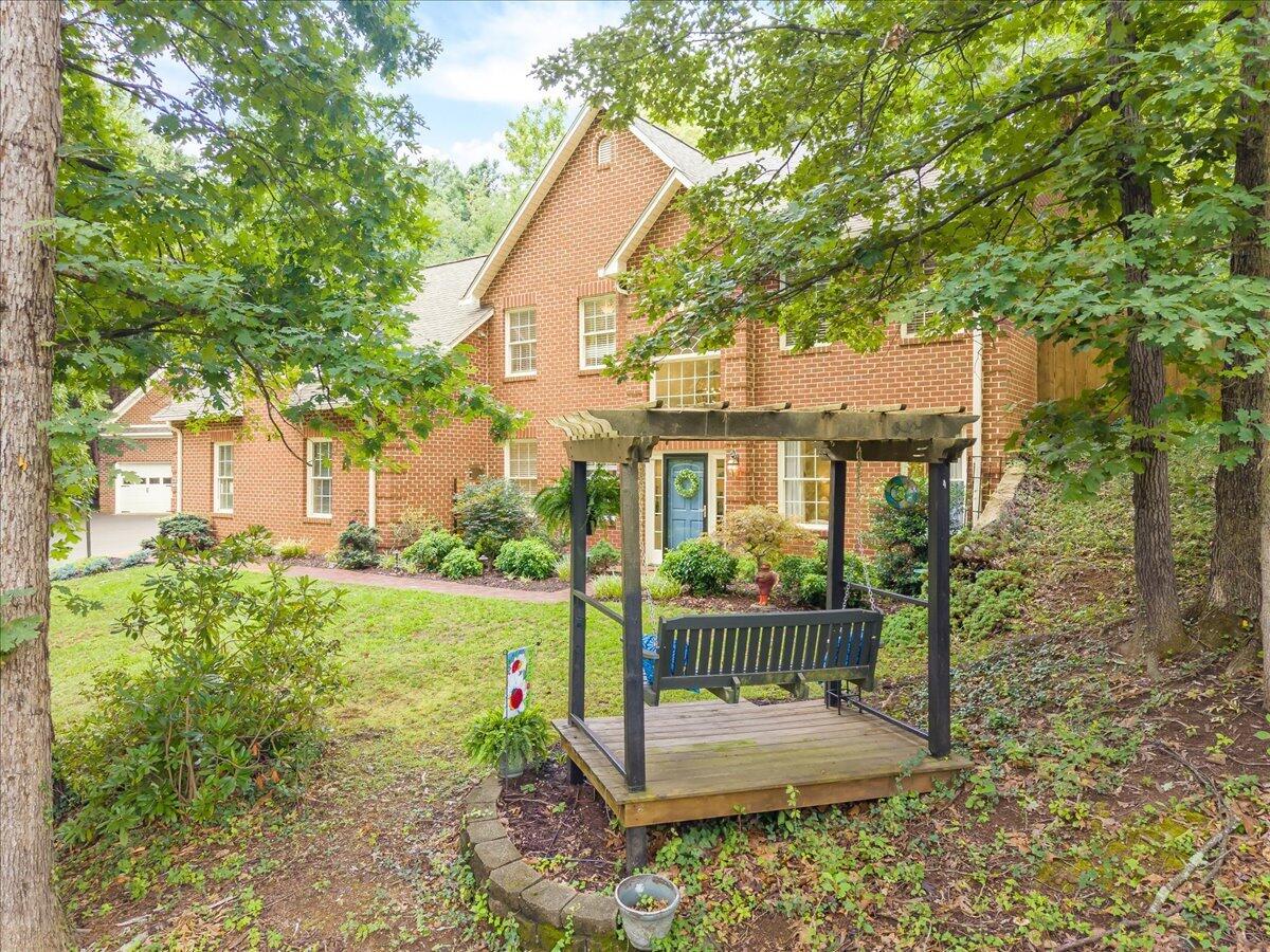 4809 Greenlee RD SW