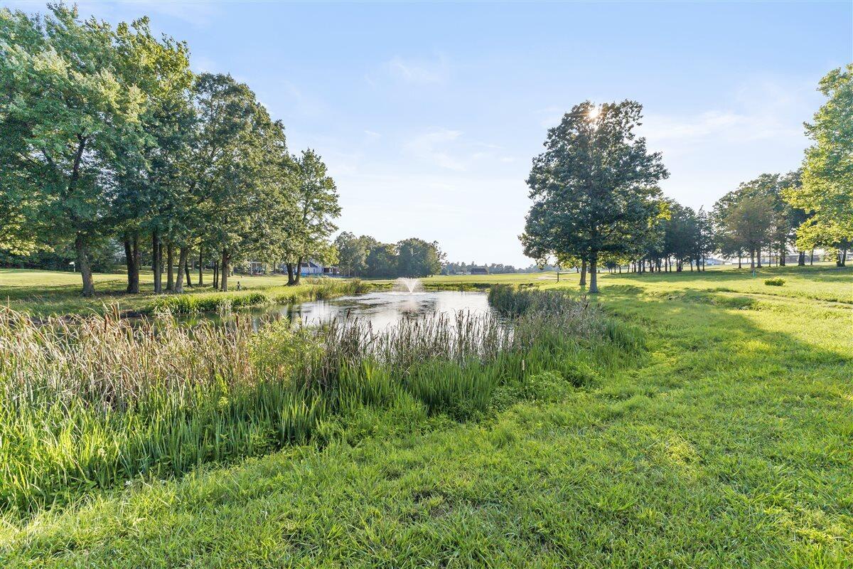 1222 8th Fairway LN