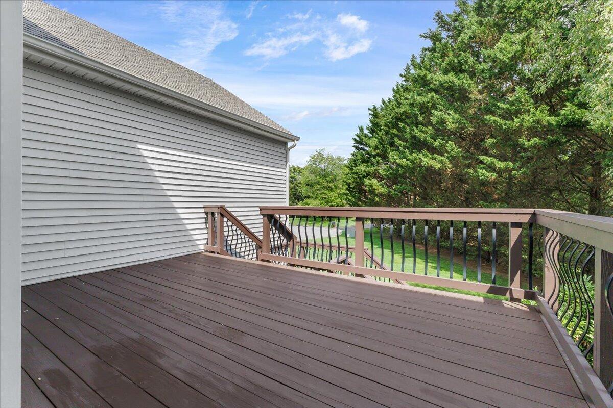 7789 Hollins Court DR