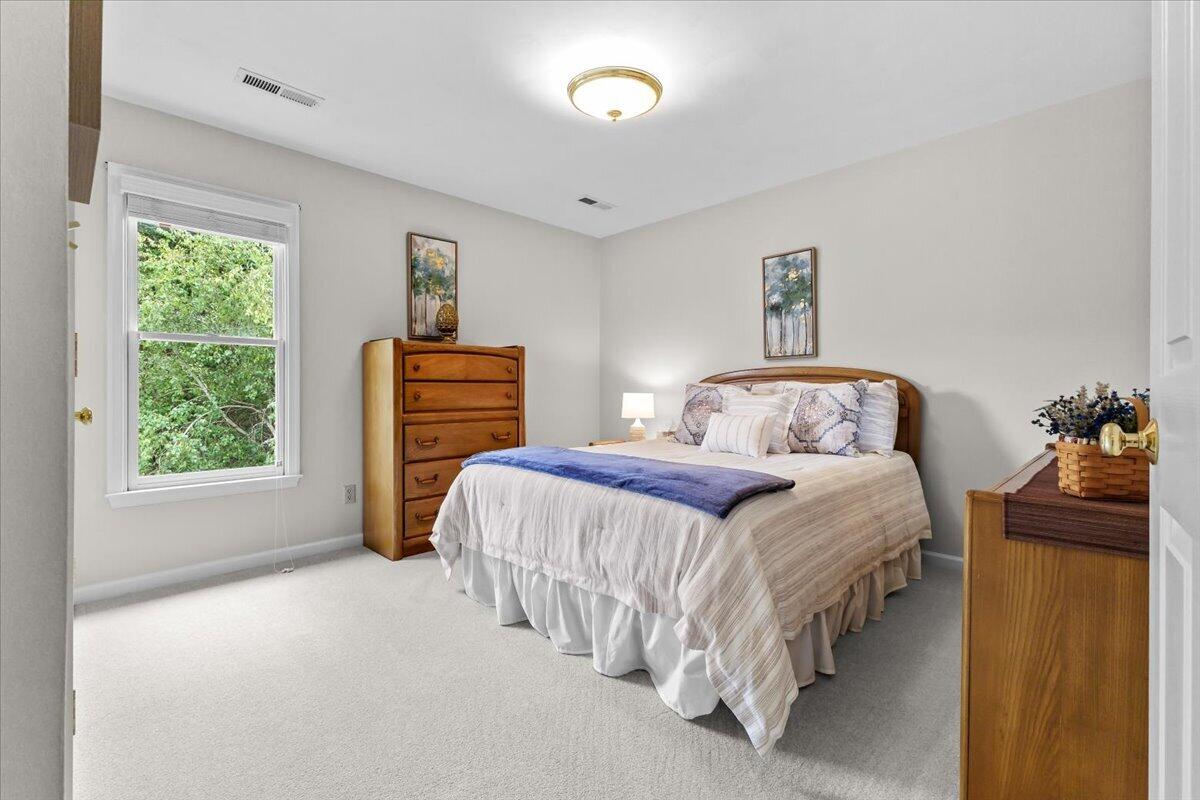 7789 Hollins Court DR