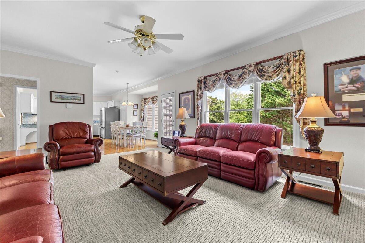 7789 Hollins Court DR