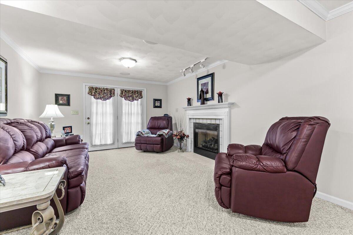 7789 Hollins Court DR