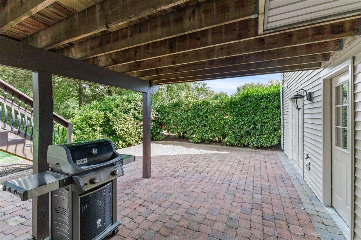7789 Hollins Court DR