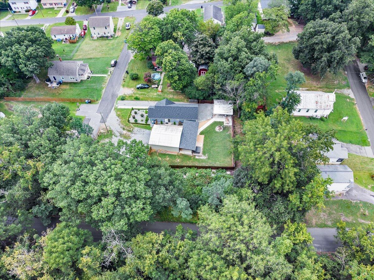 0 16th ST NE