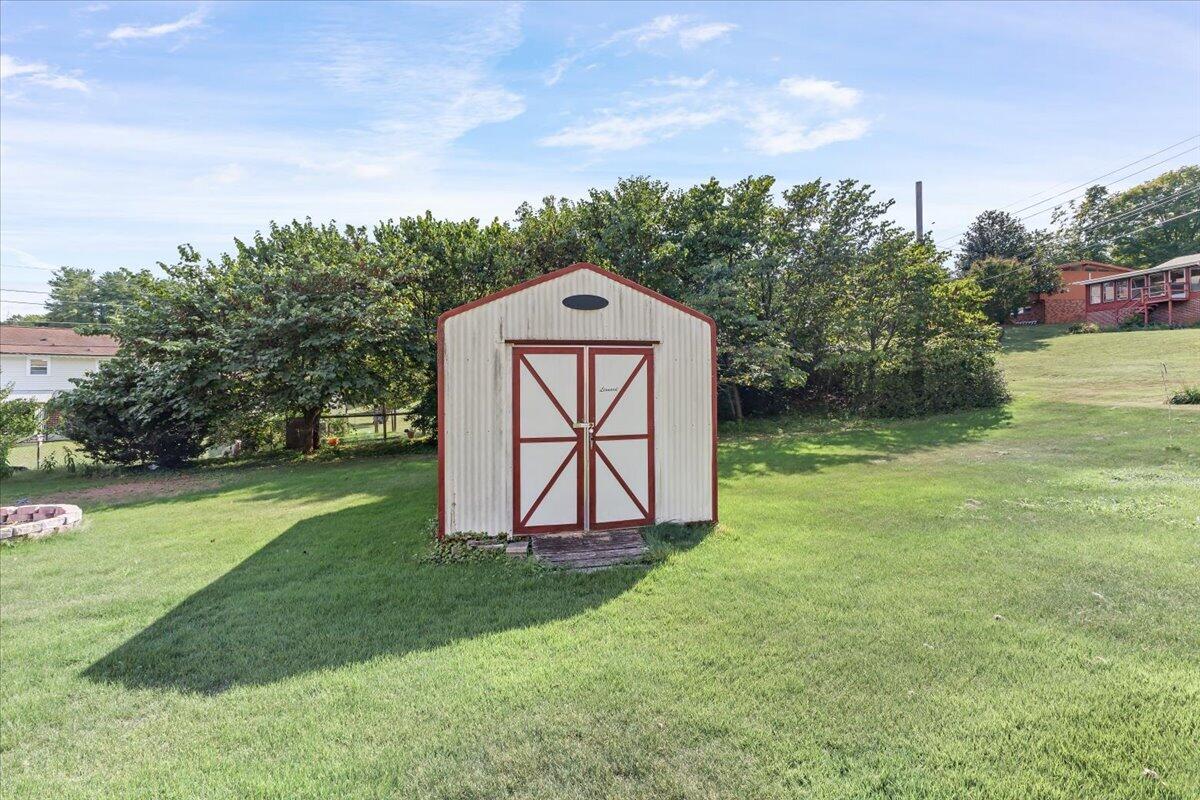 5514 Castle Rock RD