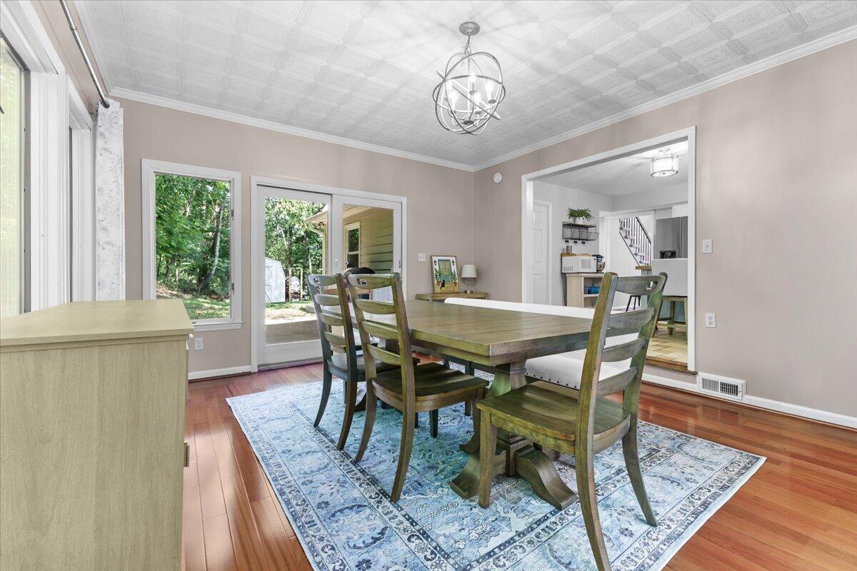 4735 Cherokee Hills DR