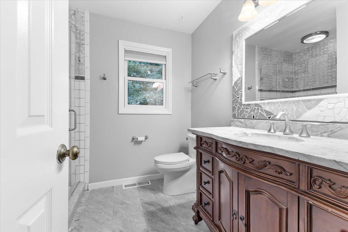 4735 Cherokee Hills DR