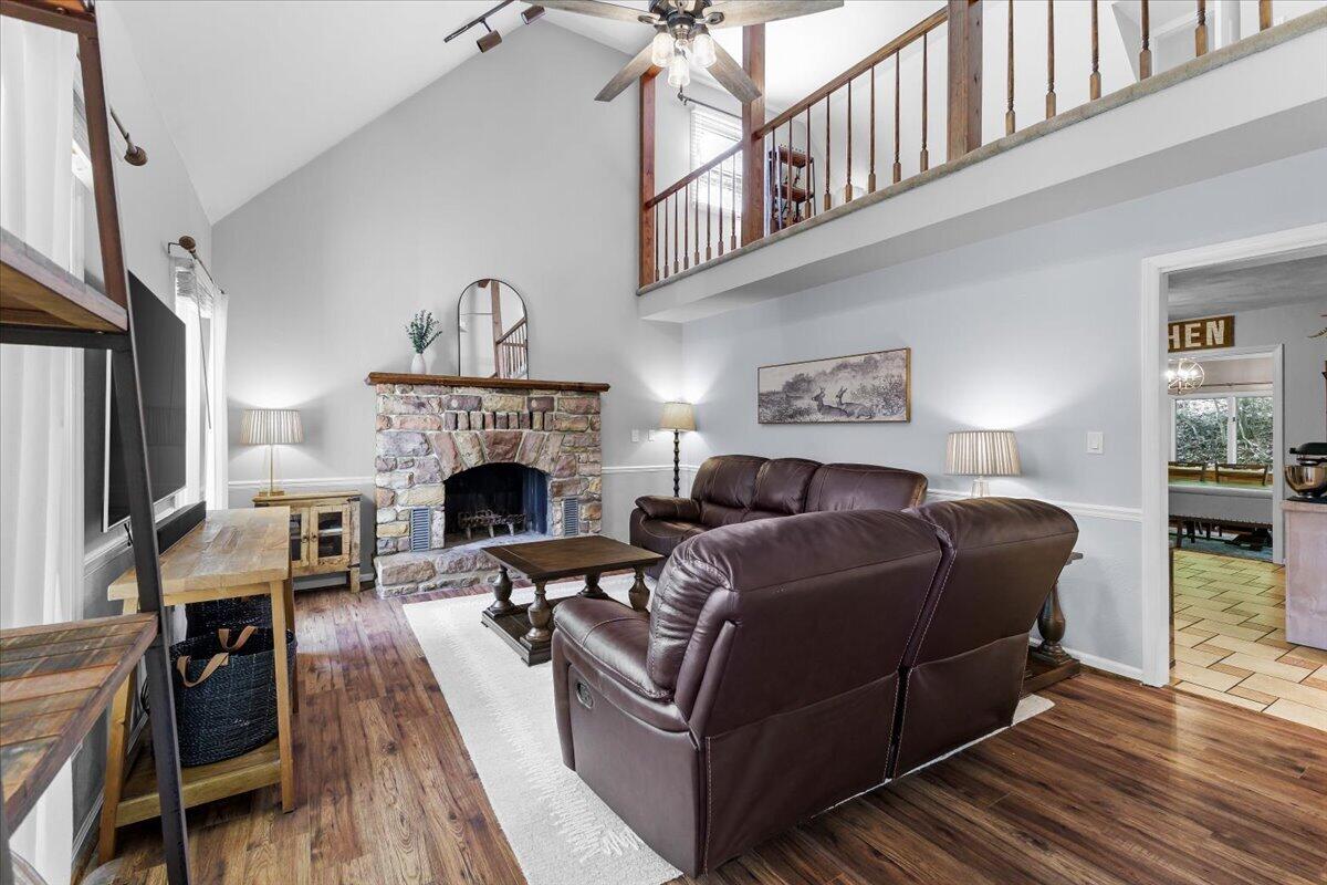 4735 Cherokee Hills DR