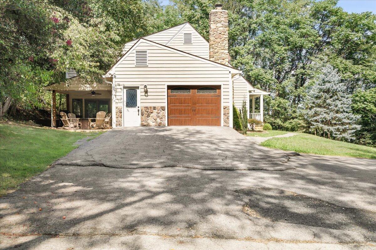 4735 Cherokee Hills DR