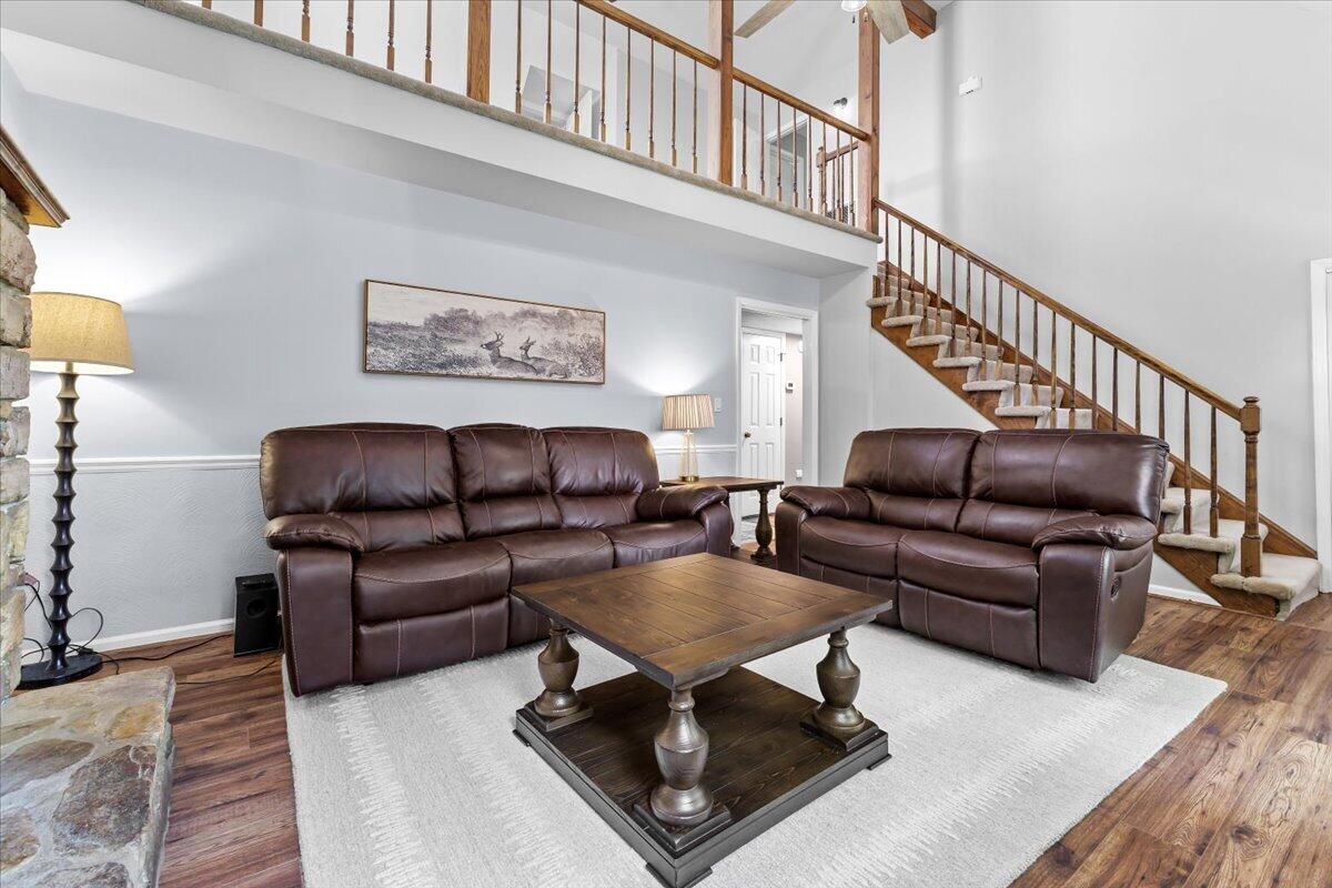 4735 Cherokee Hills DR