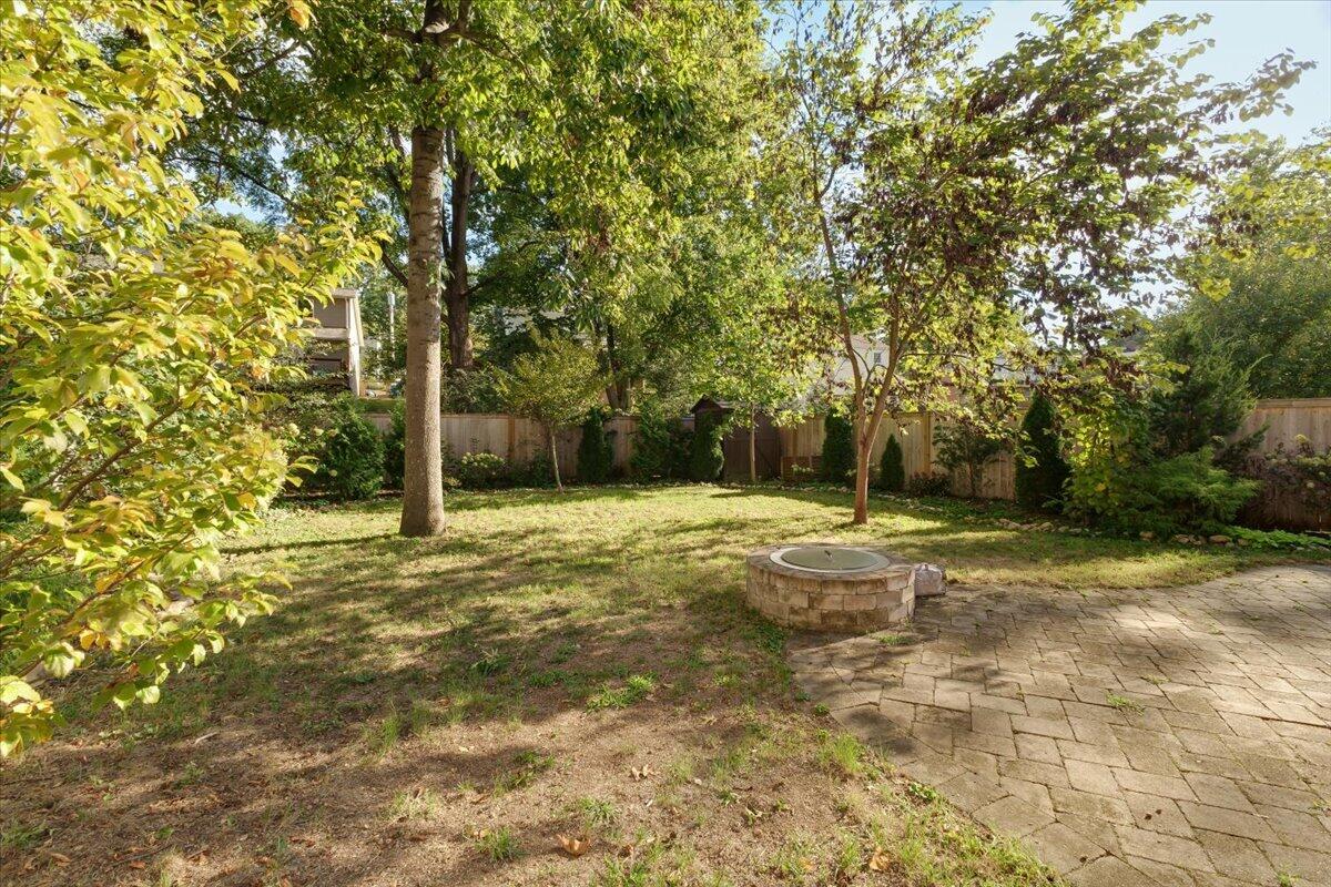 2142 Alberta AVE SW