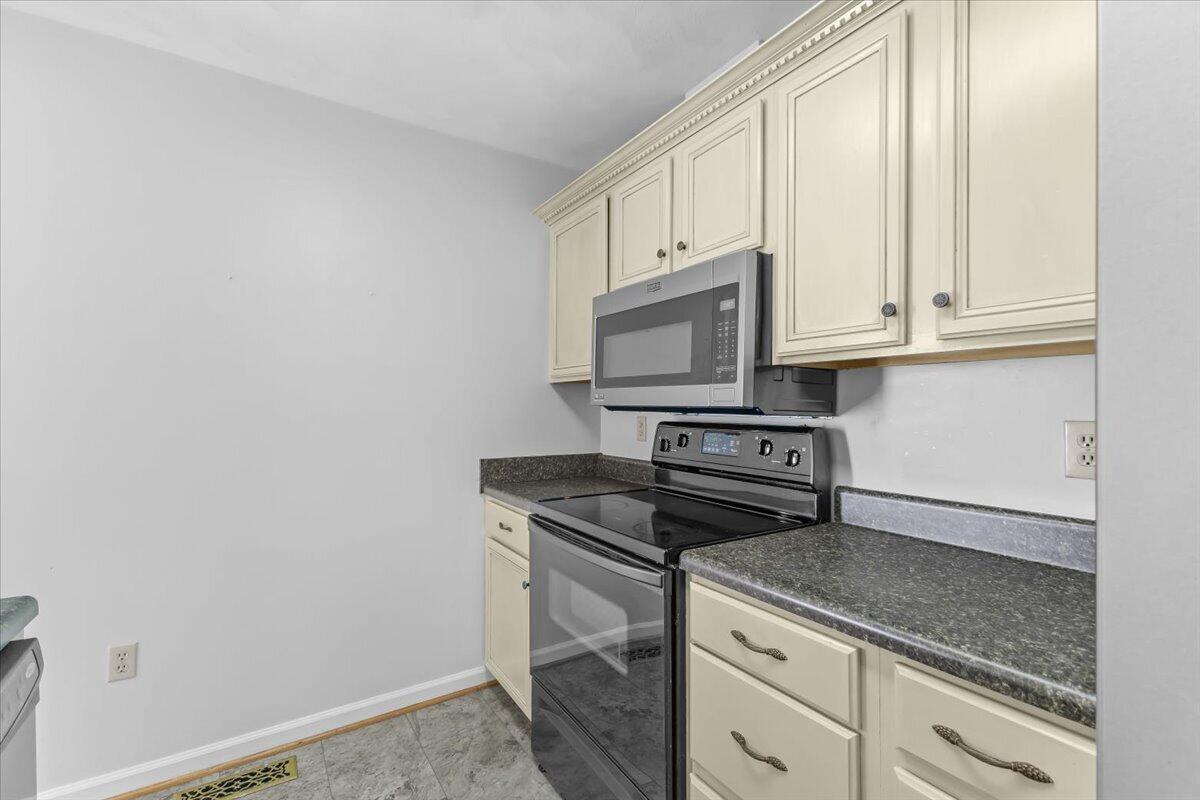 3375 Morning Dove RD