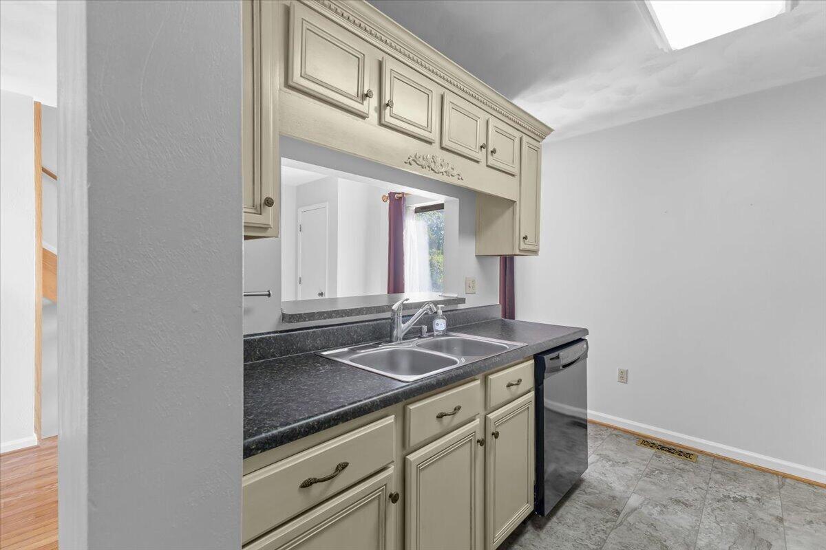 3375 Morning Dove RD