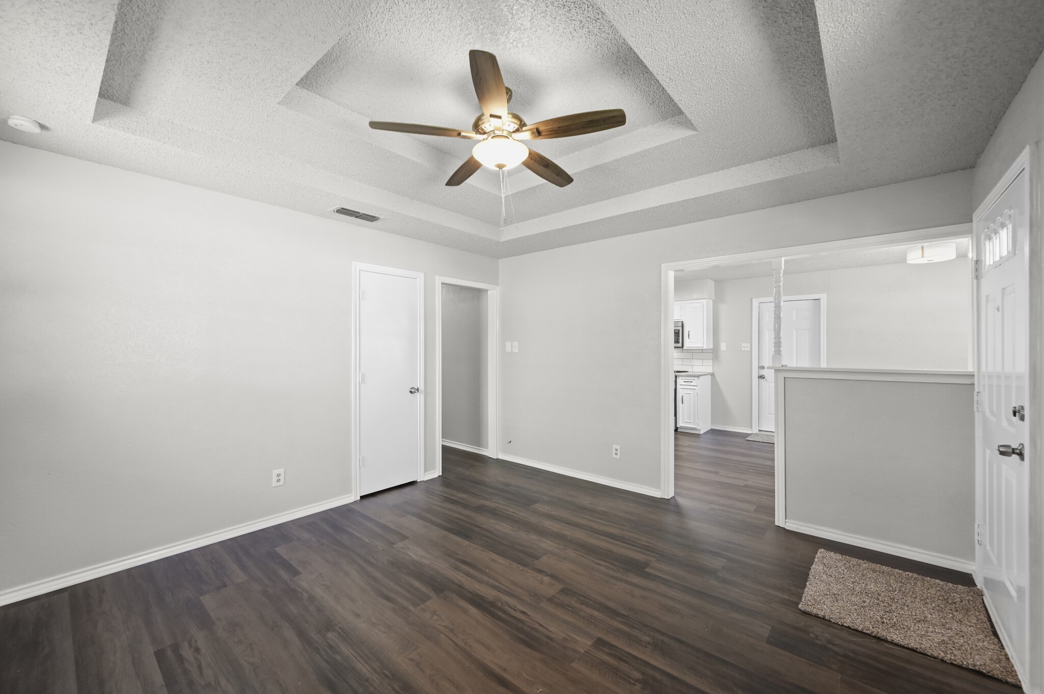 706 S 4th Street