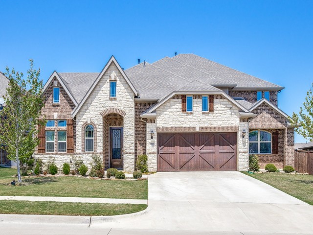 1305 Senna Drive