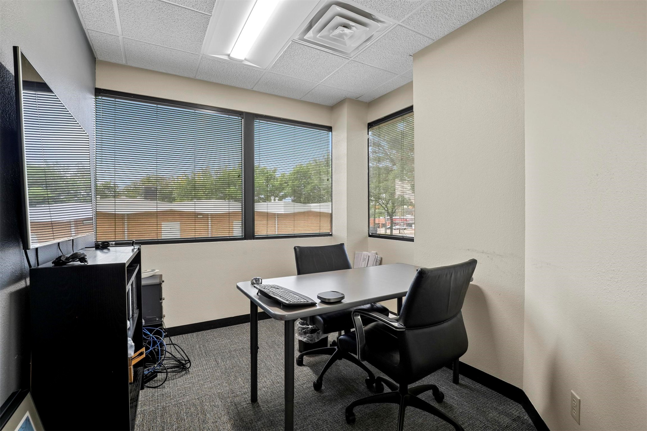 1106 W Randol Mill Road 300