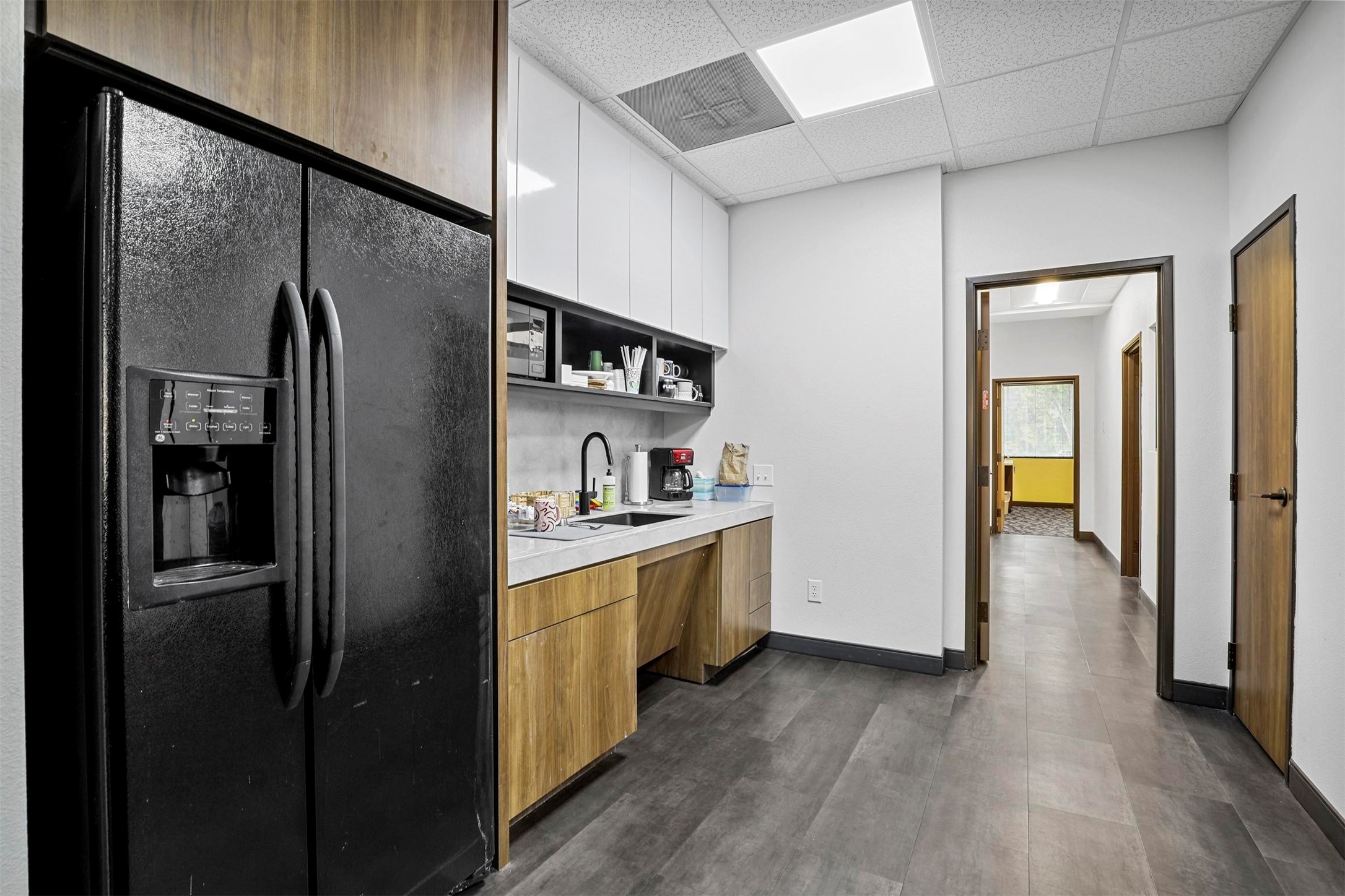 1106 W Randol Mill Road 300