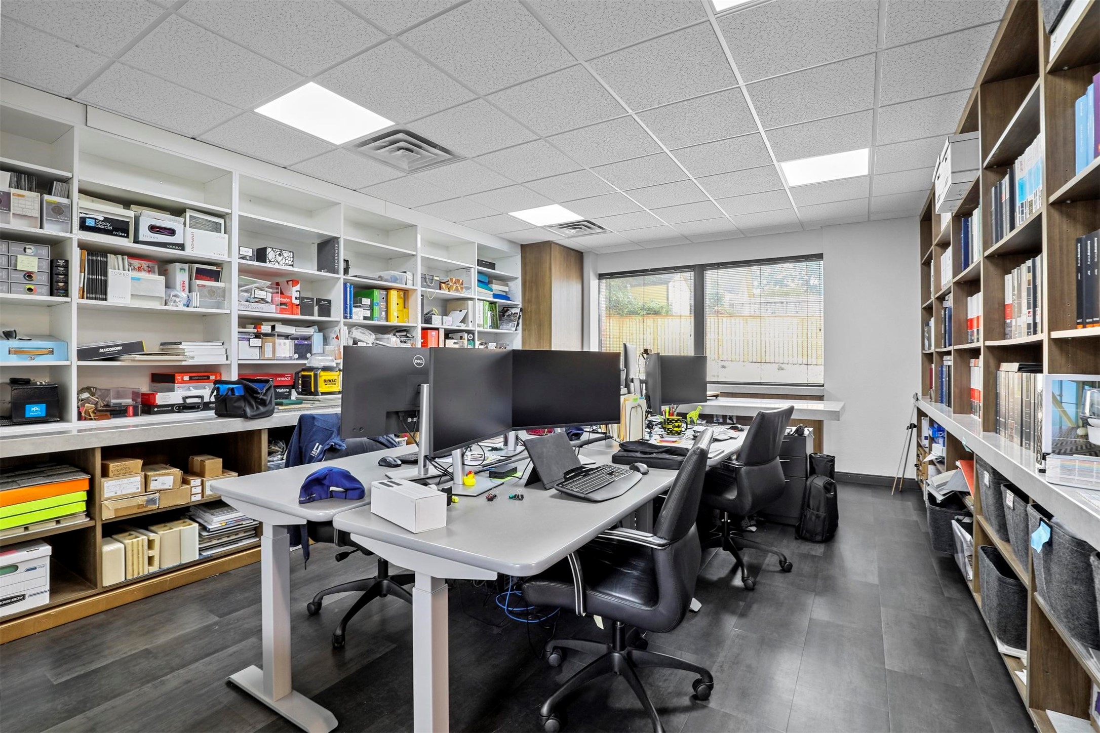 1106 W Randol Mill Road 300