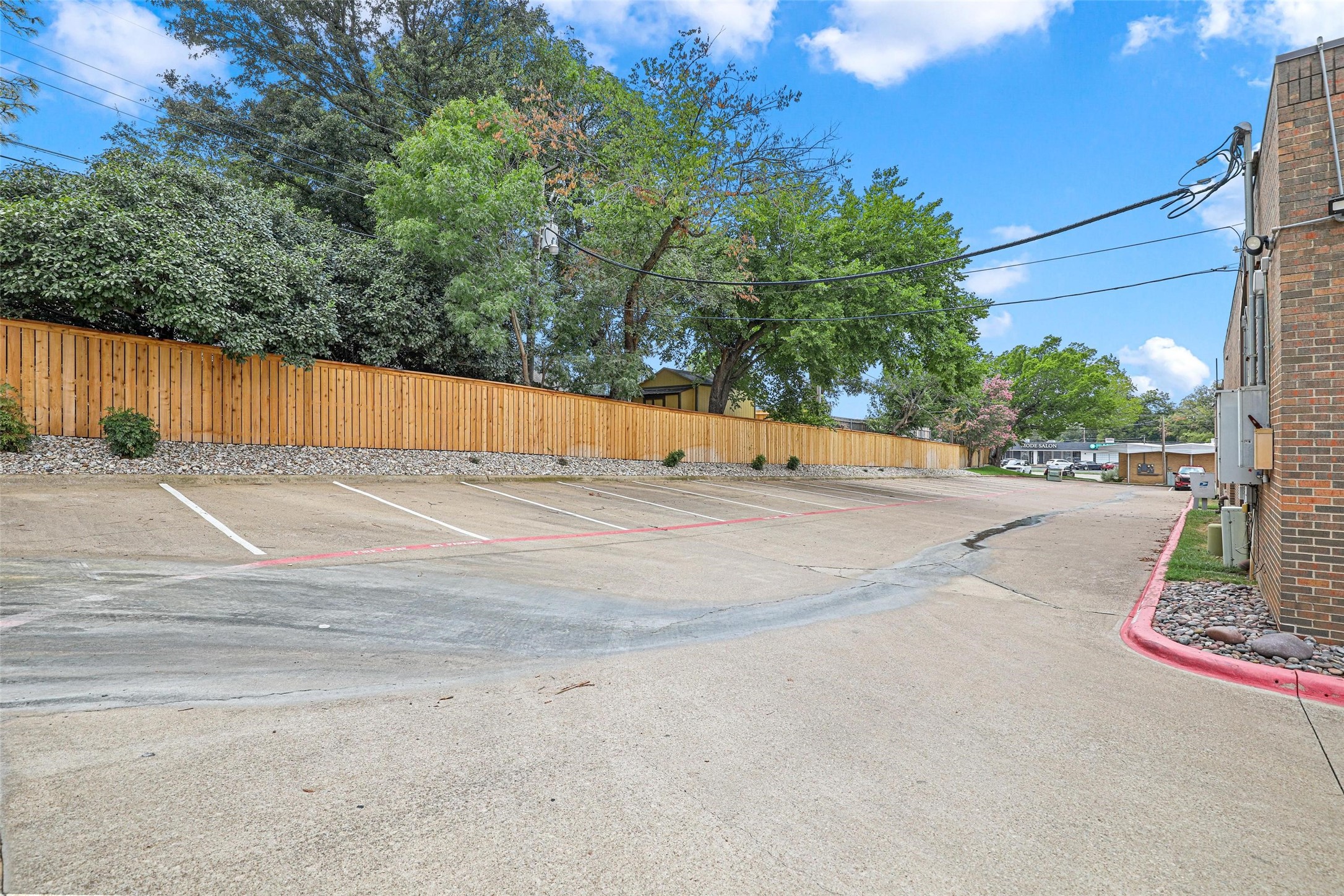 1106 W Randol Mill Road 300