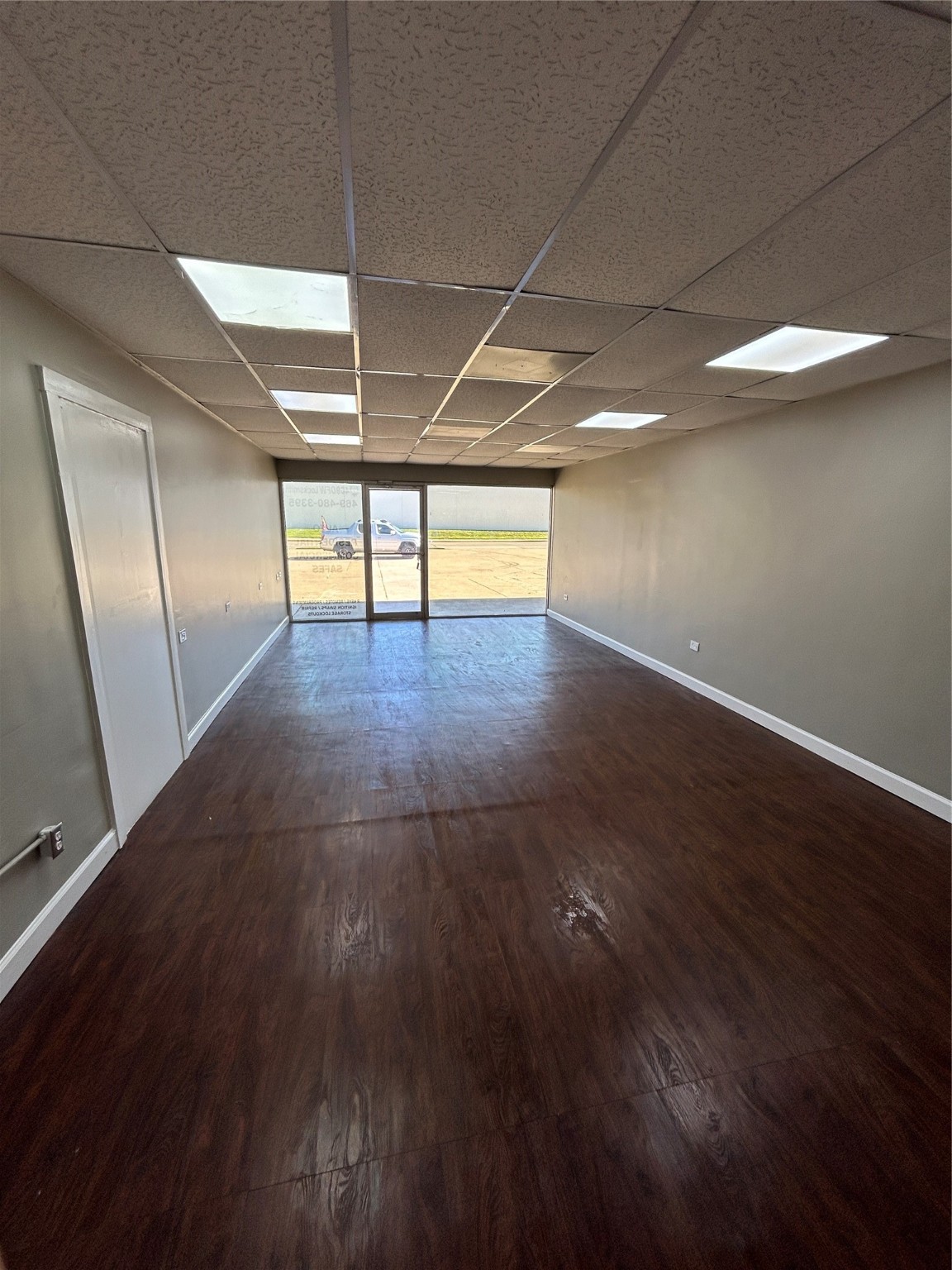 300 S Bowen Road