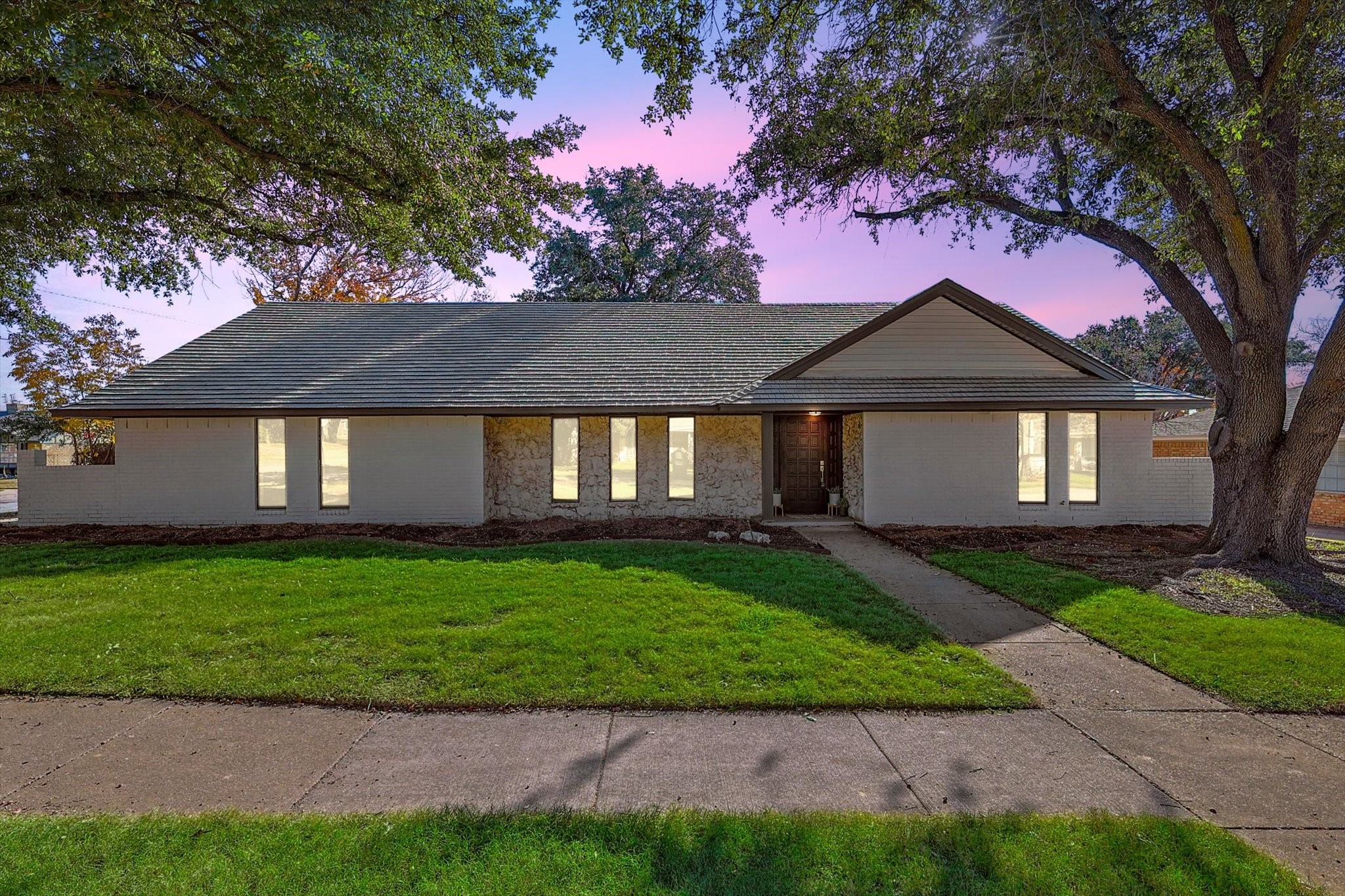 3300 Peachtree Lane