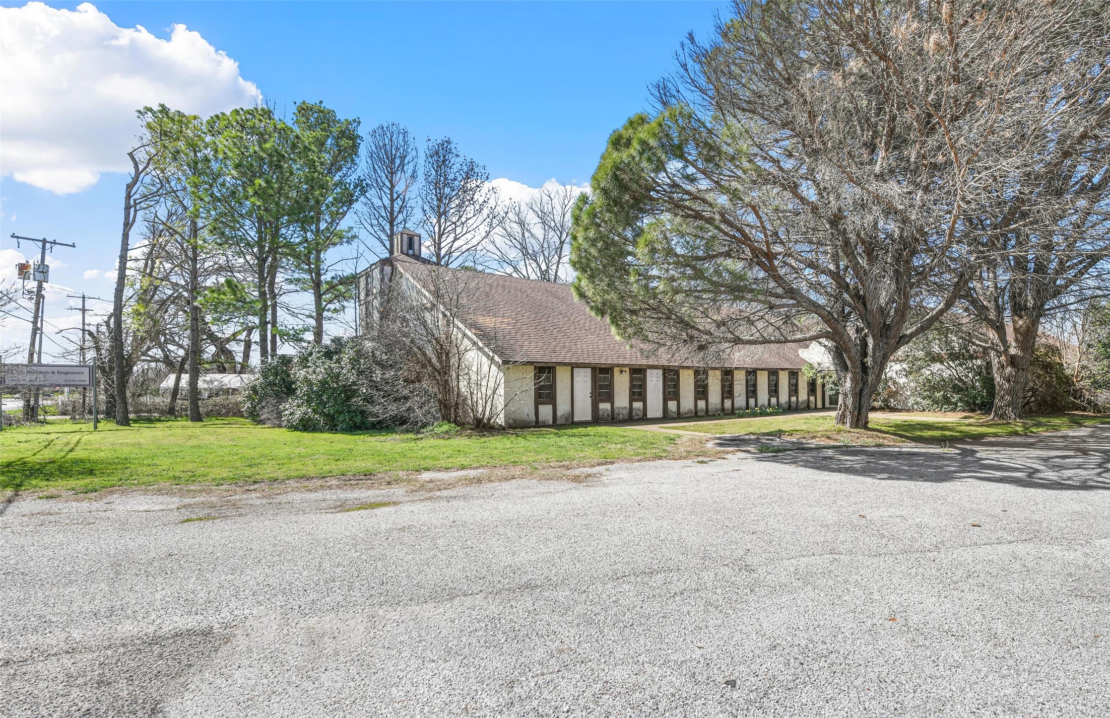 1505 E Henderson Street