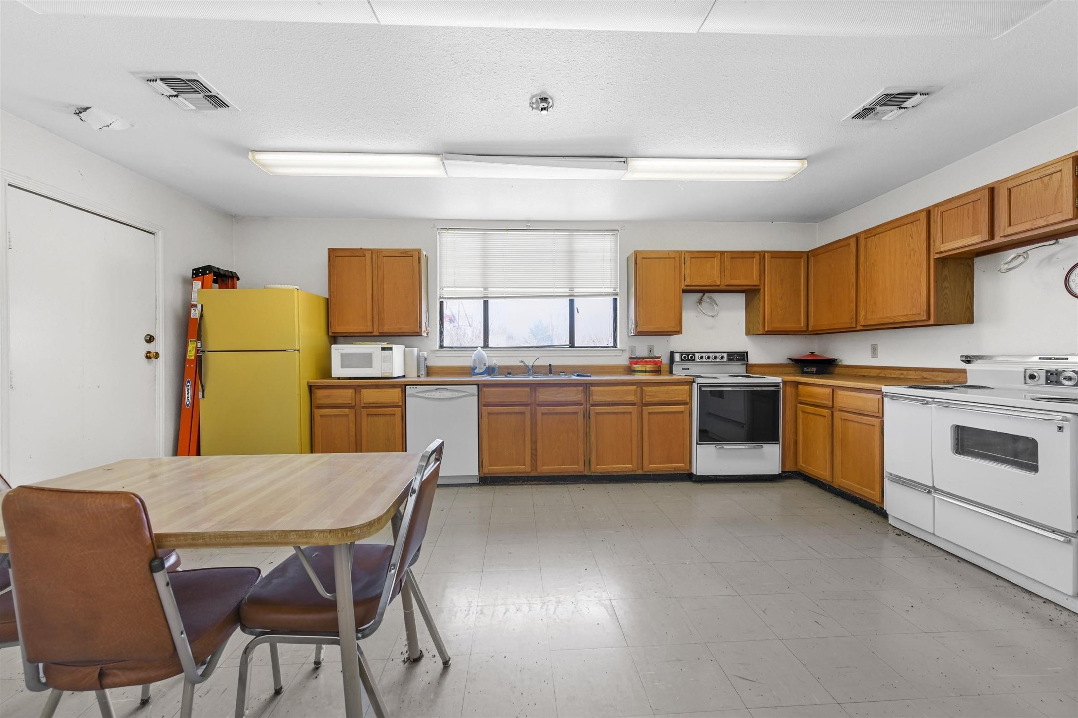 1505 E Henderson Street