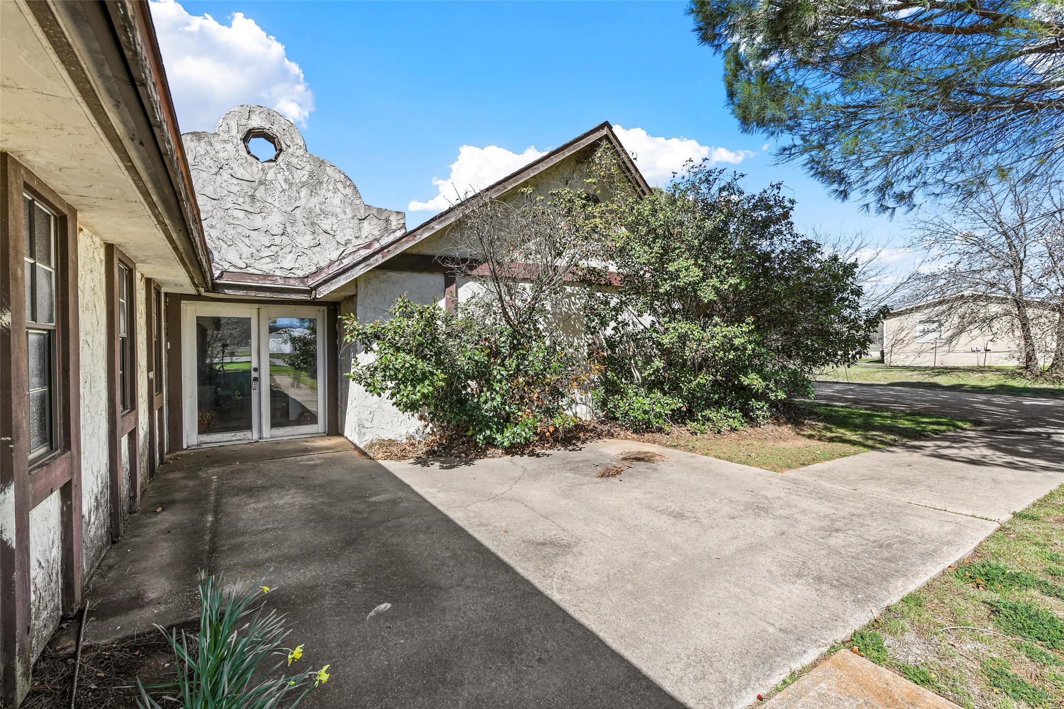 1505 E Henderson Street