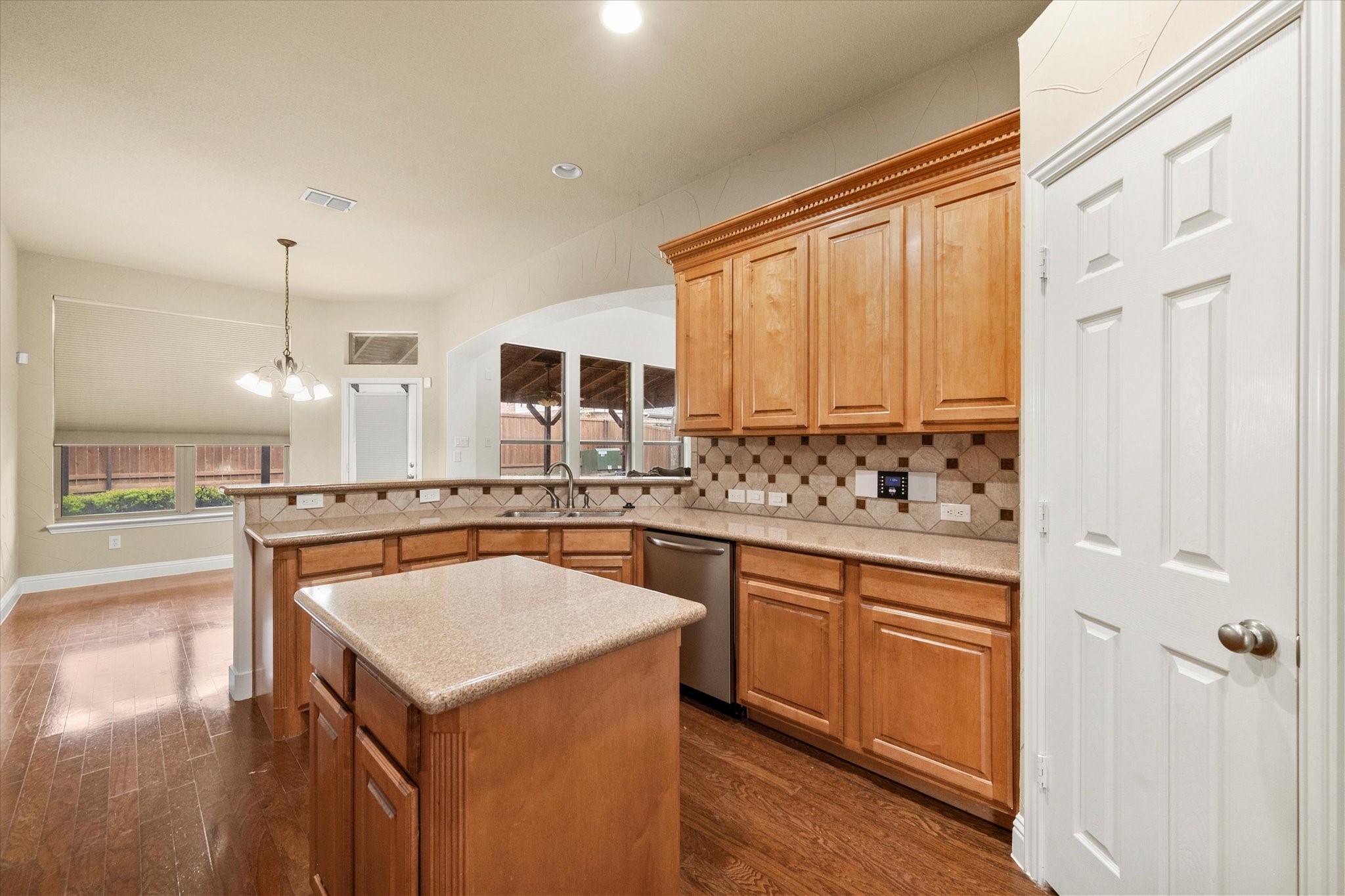 4212 Wildbriar Lane