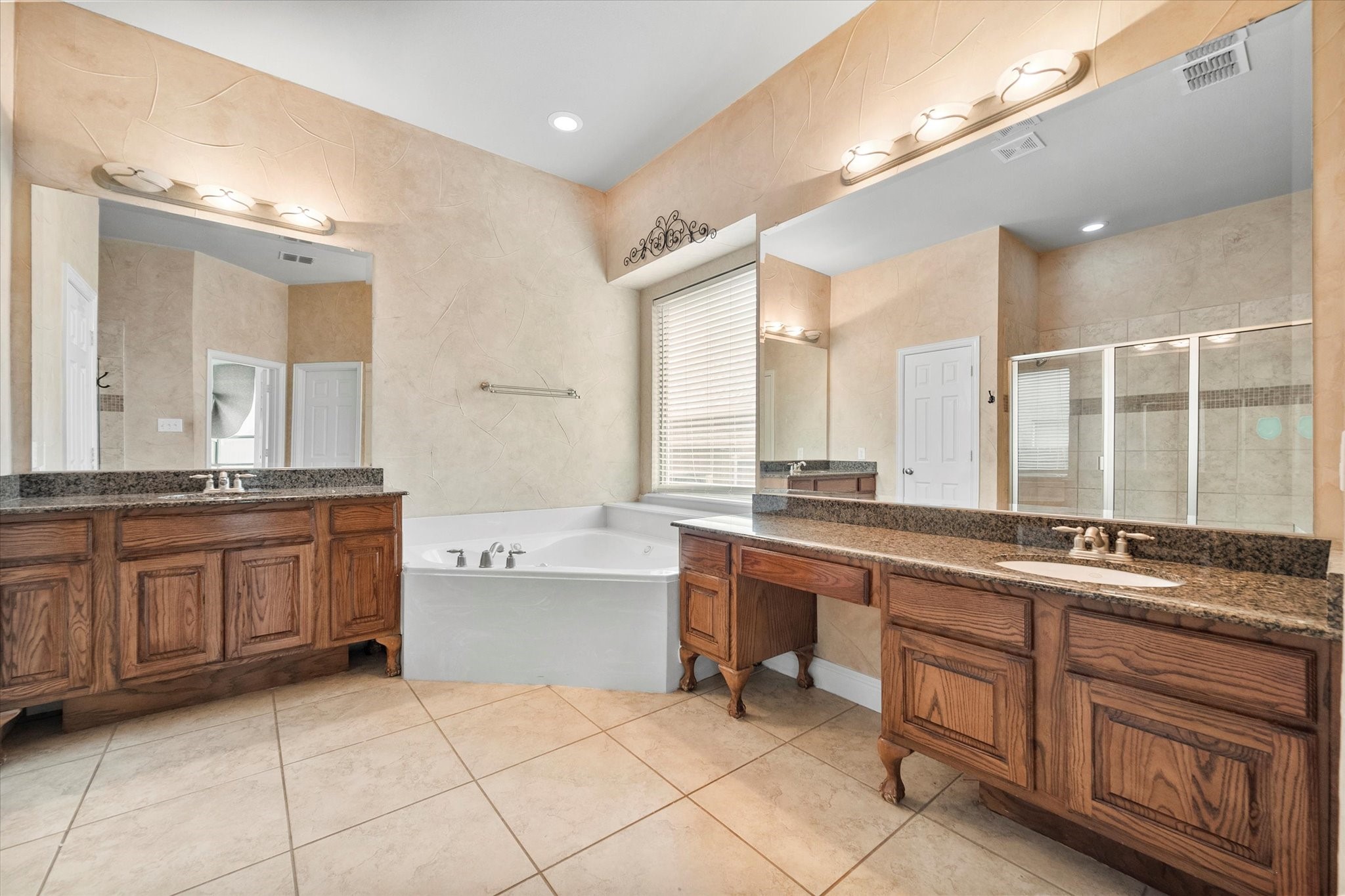 4212 Wildbriar Lane
