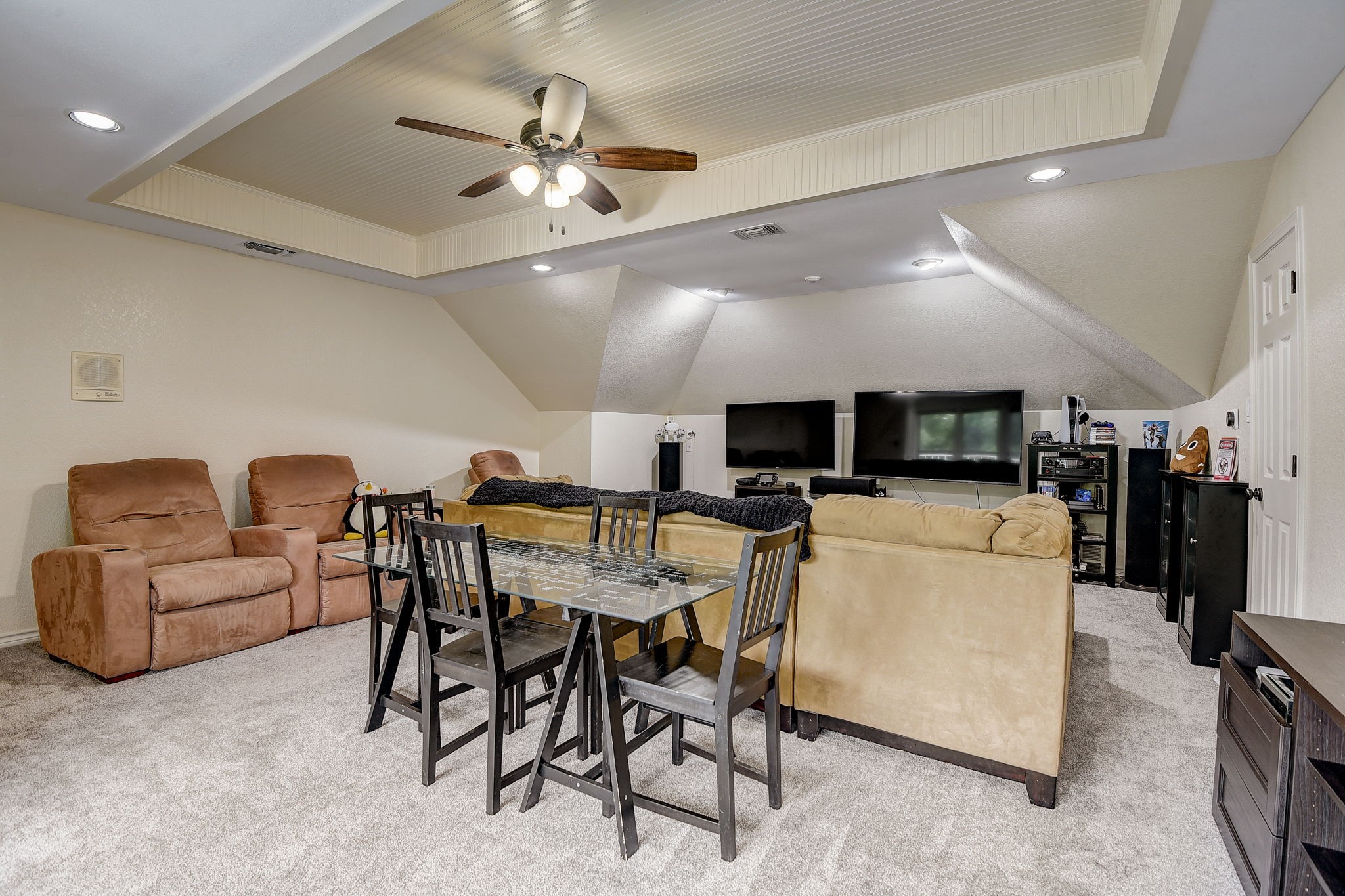 2302 Bluffview Court